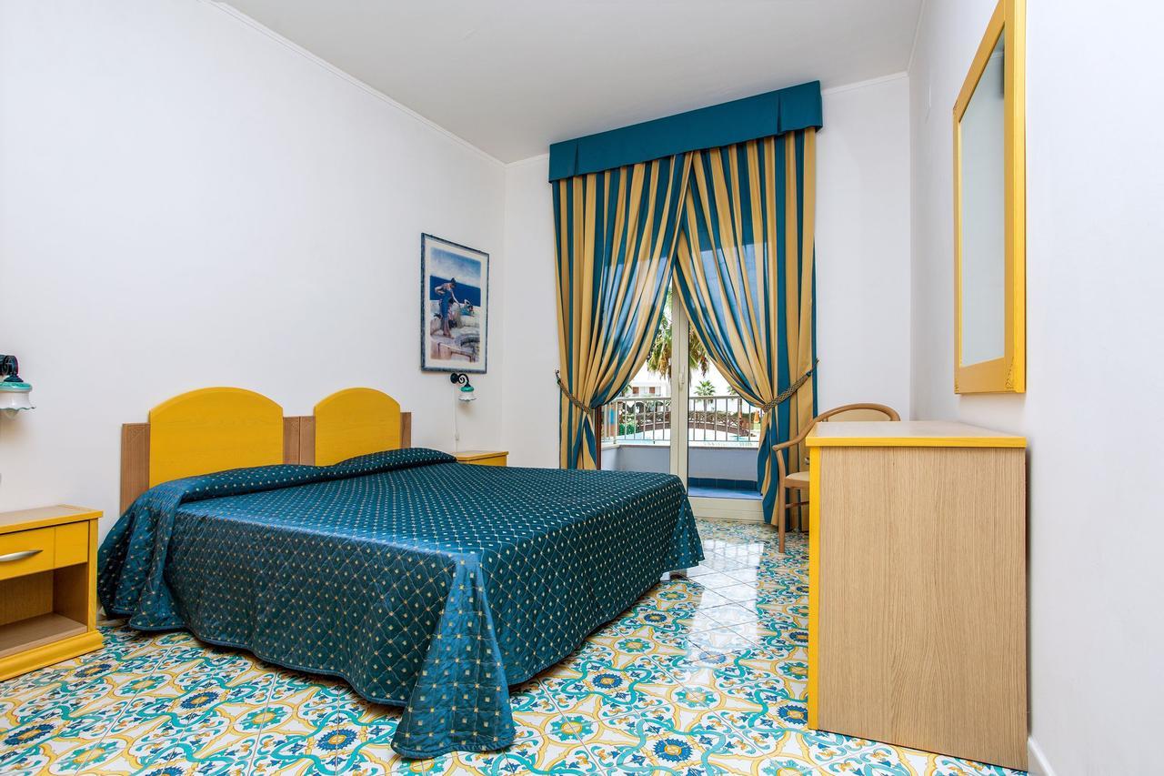 Club Residence La Castellana Mare Belvedere Marittimo Exterior foto